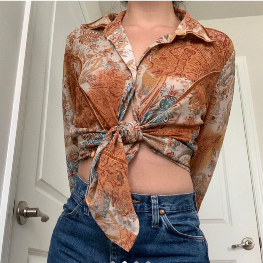 Vintage Collared Patterned Button Down Blouse - image 1